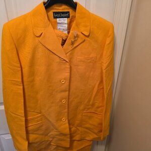 Dark gold/yellow suit